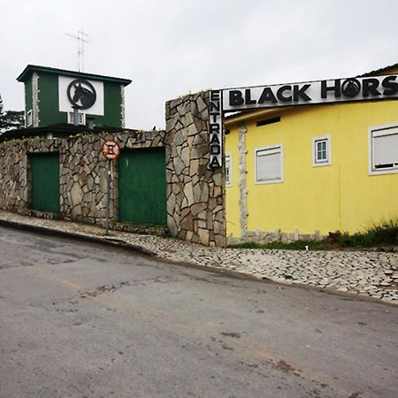 Motel Black Horse Cotia  Buitenkant foto