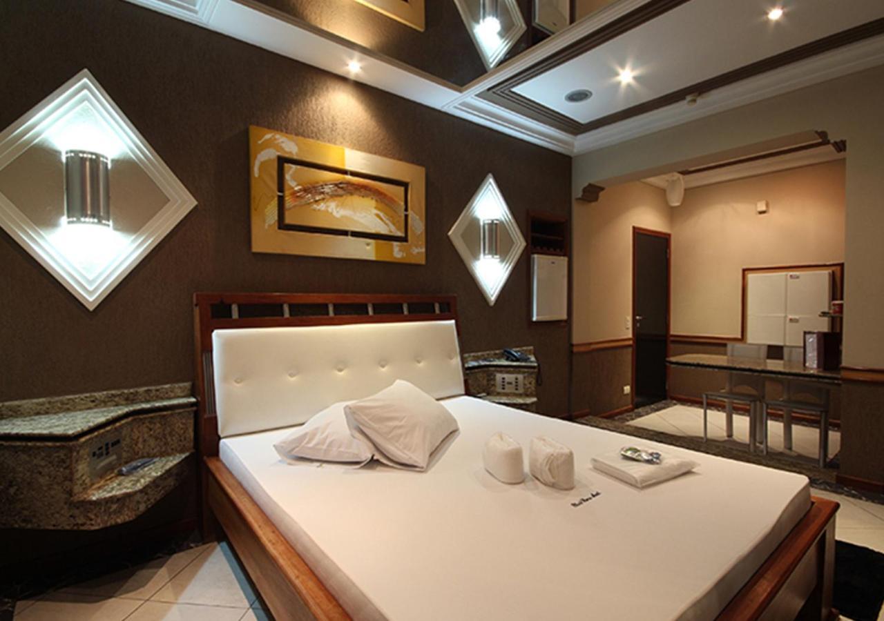 Motel Black Horse Cotia  Buitenkant foto