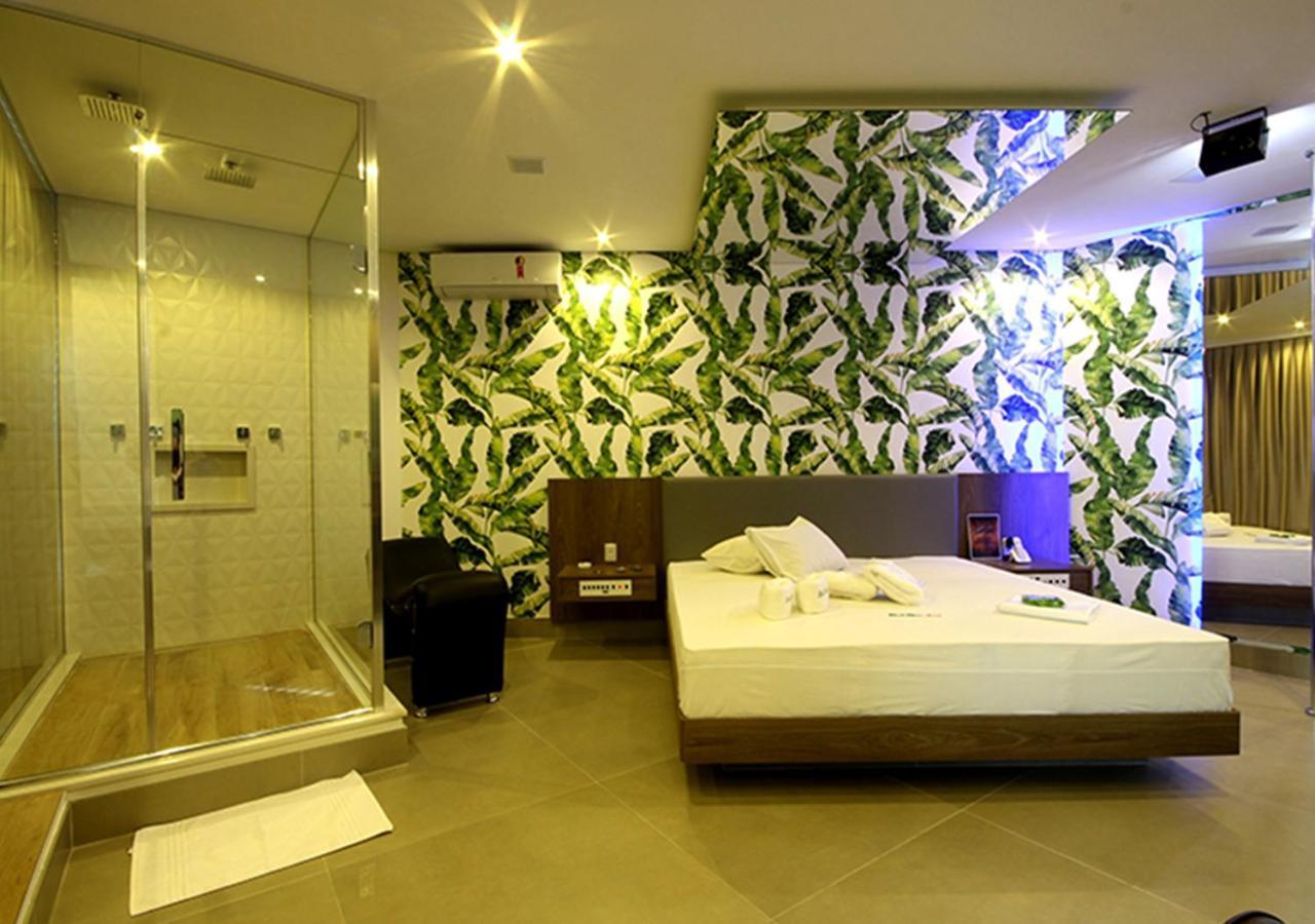 Motel Black Horse Cotia  Buitenkant foto