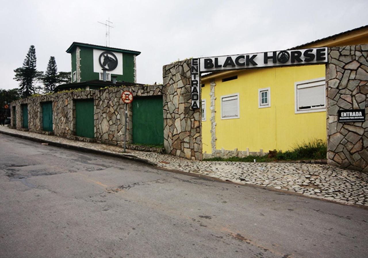 Motel Black Horse Cotia  Buitenkant foto